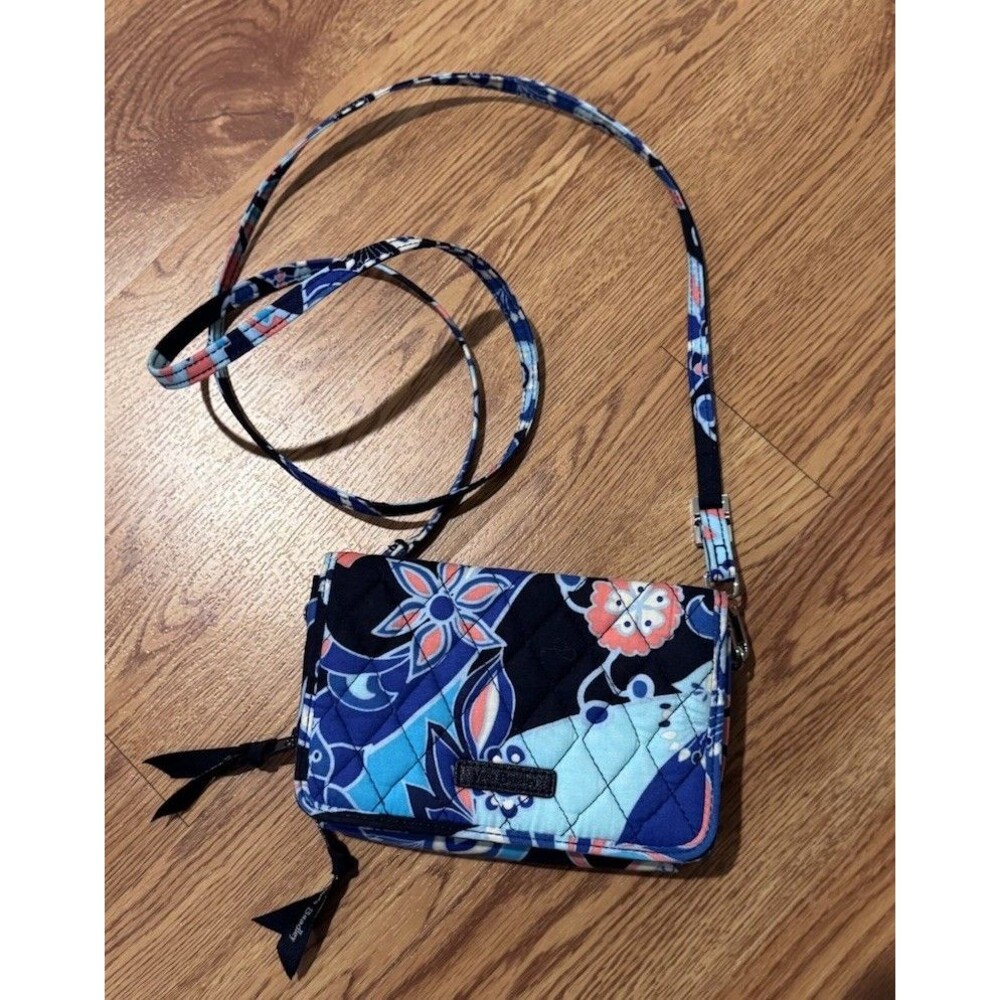 Vera Bradley Crossbody Wristlet Purse RFID Blue Floral Multiple Pockets